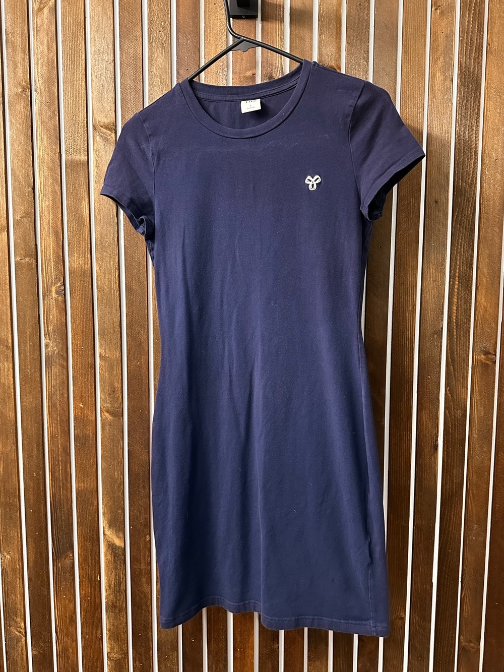 ARITZIA | TNA navy blue tshirt dress short sleeve logo - size small